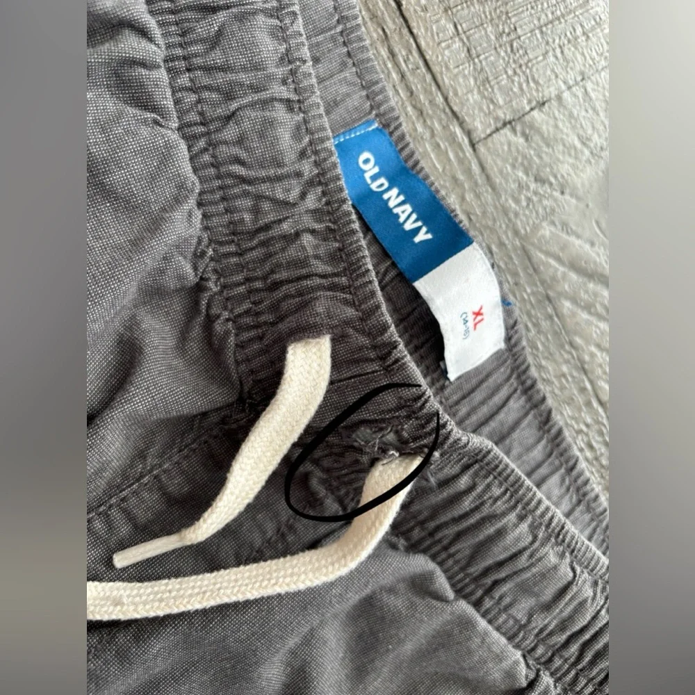 Old Navy Gray Drawstring Shorts Size 14-16